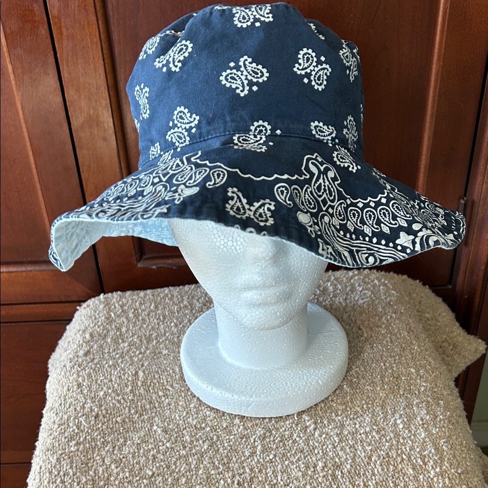 Free People Navy and White Paisley Hat
